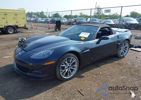 2013 Chevrolet Corvette 427 из США, поврежденный, VIN 1G1YZ3DEXD5701159
